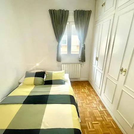 Acogedor Apartamento En Tetuan Madrid Exterior photo