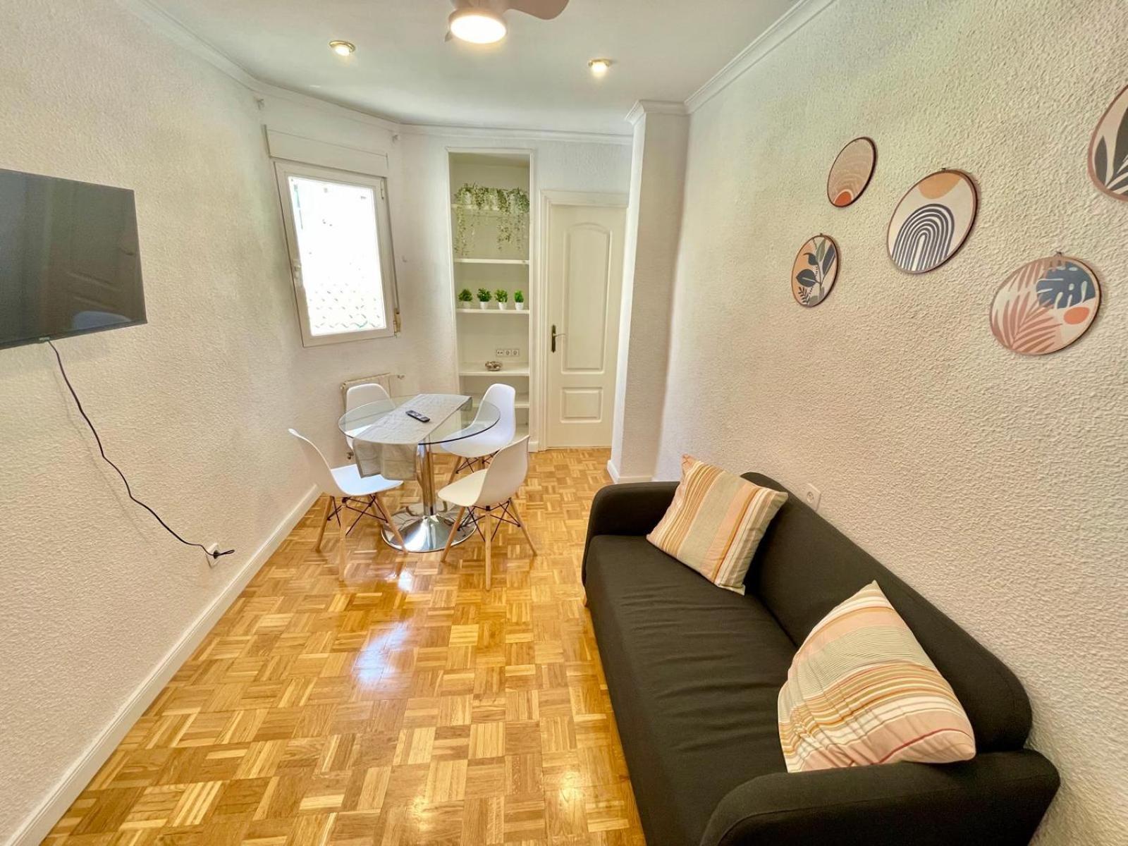 Acogedor En Tetuan Appartamento Madrid